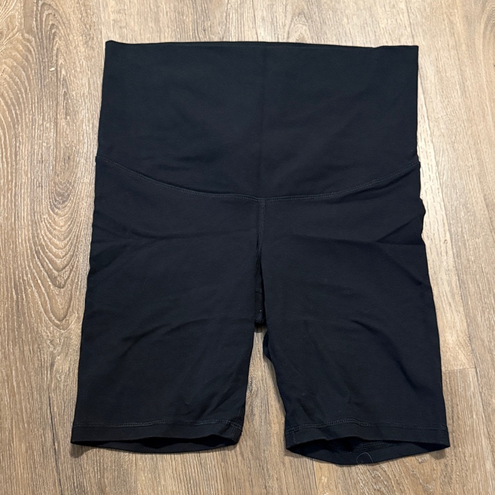 Black Women's Maternity High-Waisted Shorts